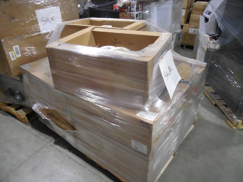 lot 105 image: PALLET LOT OF SINKS