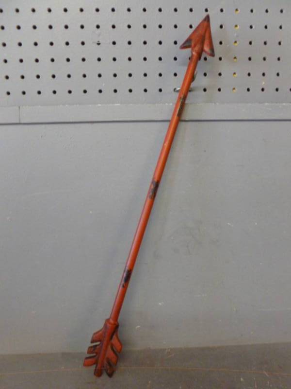 Metal Arrow