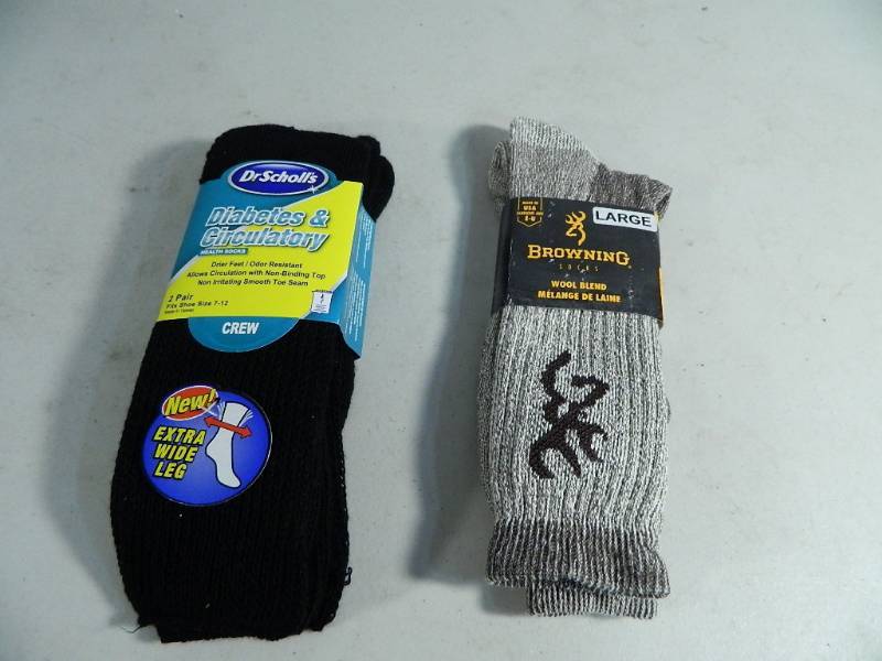 lot 17 image: New Mens Browning and Diabetic Socks