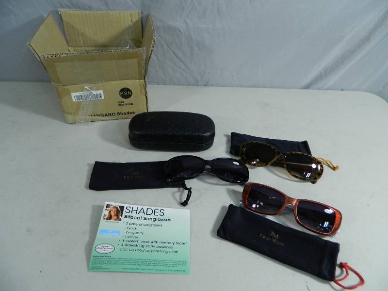 lot 22 image: New HSN Joy Mangano Bifocal Sunglass and Case Set