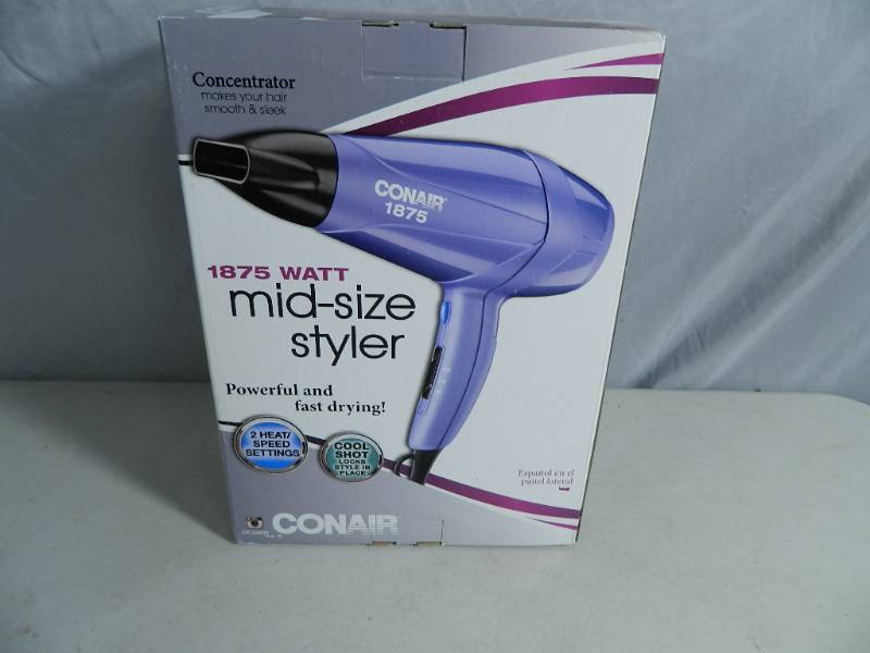 lot 28 image: New Conair 1875 Mid Size Hair Dryer