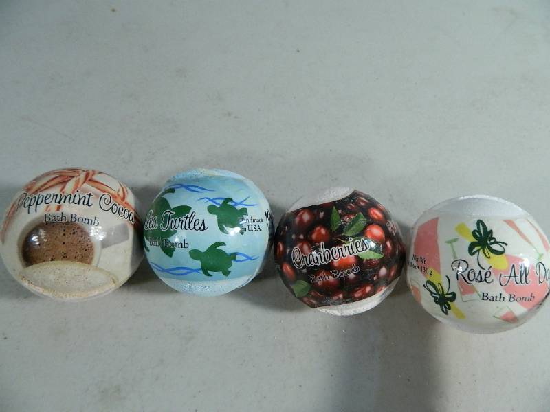 lot 66 image: 4 New Primal Elements Bath Bombs