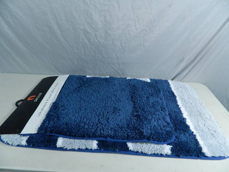lot 69 image: New 2 Piece Luxurious Bath Rug Set