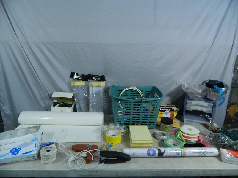 lot 119 image: Craft and Office Items