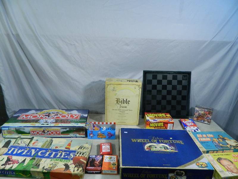 lot 135 image: Games