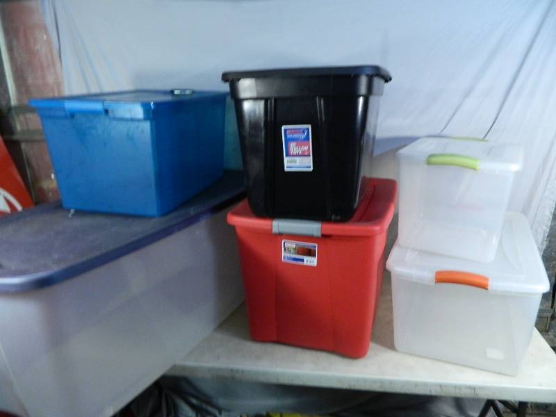 lot 148 image: 6 Assorted Totes with Lids