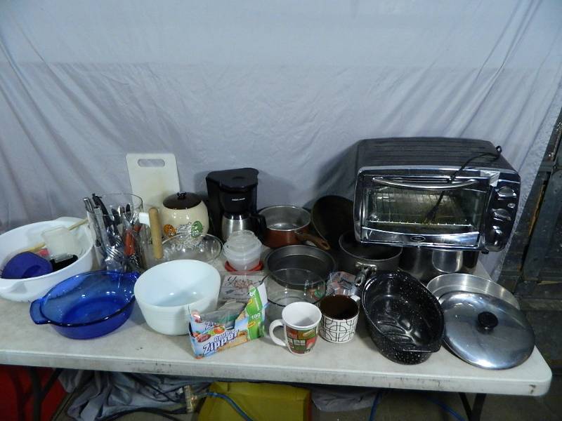 lot 155 image: Pyrex, Anchor, Duralex, Pots, Pans, Etc