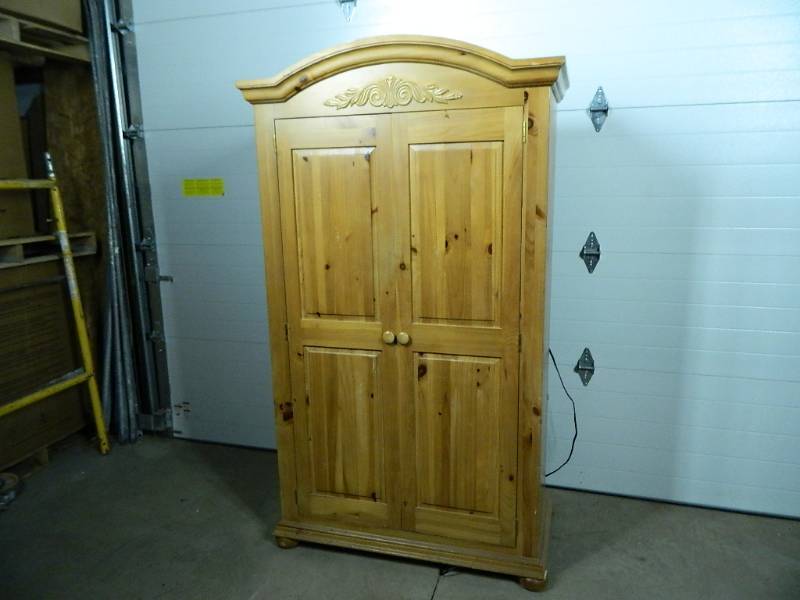 lot 159 image: Wardrobe  Storage Cabinet