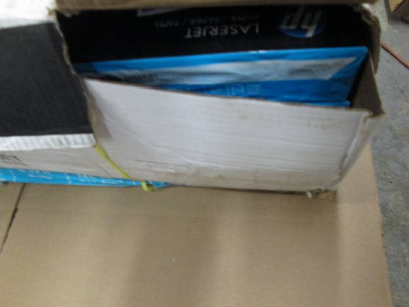 8 Reams HP LaserJet Paper 8.5x11 24...