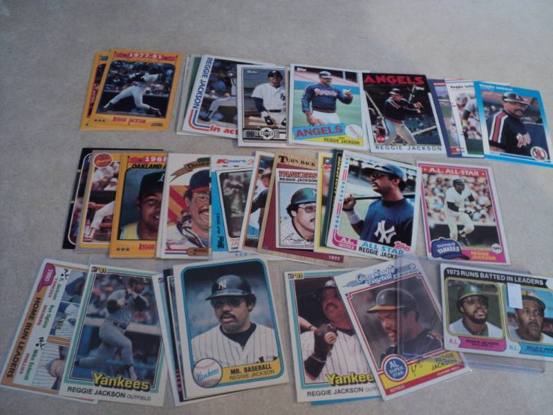 lot 6 image: Reggie Jackson Cards...