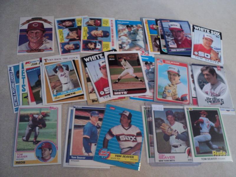 lot 9 image: Tom Seaver Cards...