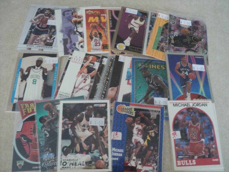 lot 13 image: Lot of Basketball Star Cards...