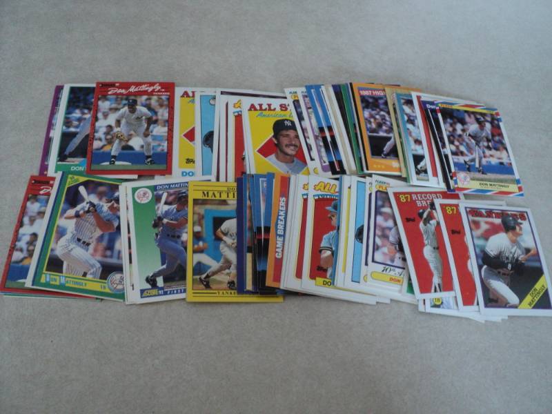 lot 24 image: 100 Don Mattingly Cards...