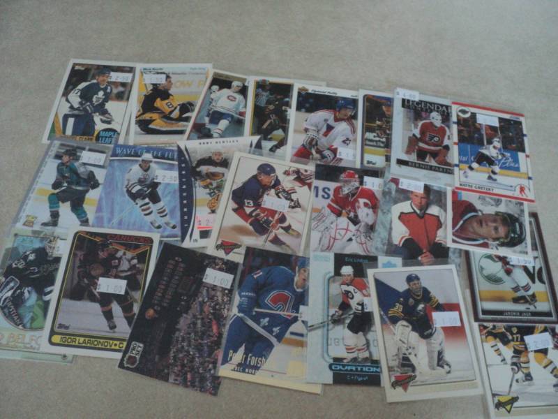 lot 36 image: Lot of Hockey Star Cards...