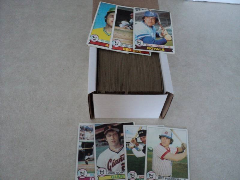 lot 41 image: Box of 1979 Topps Baseball Cards...