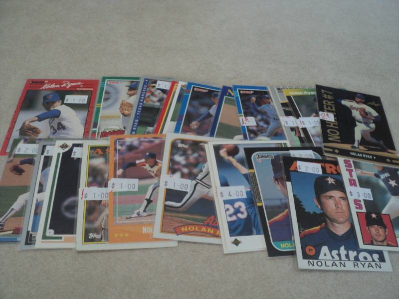 lot 60 image: 25 Nolen Ryan Cards...