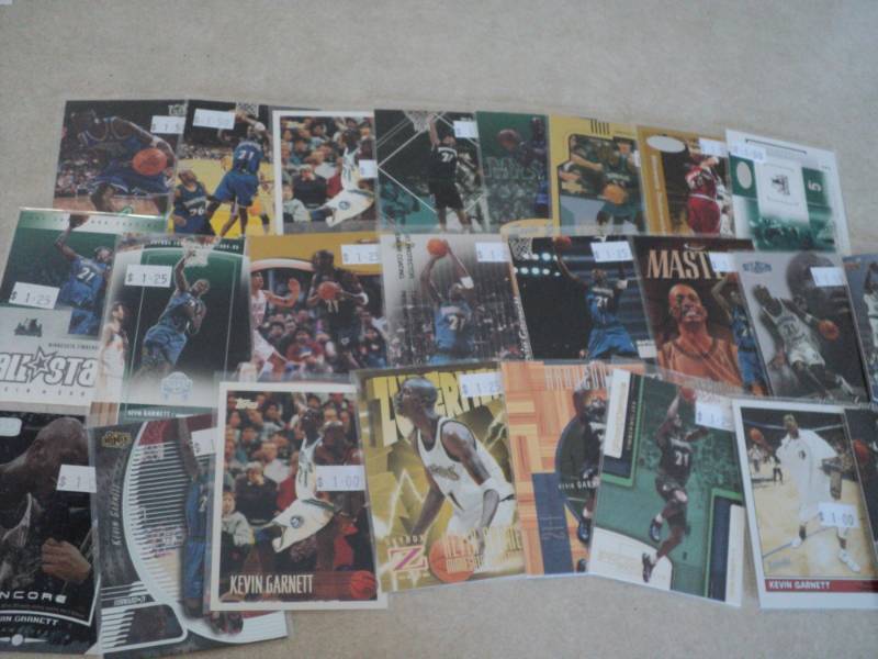 lot 69 image: Kevin Garnett Cards...