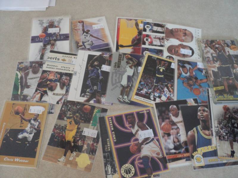lot 88 image: 25 Chris Webber Cards...