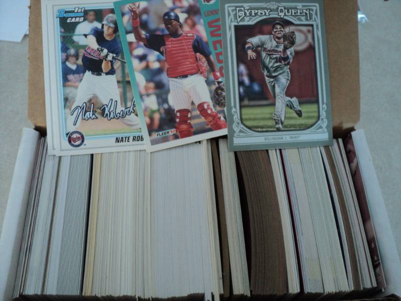lot 96 image: Box of Minnesota Twins Cards...