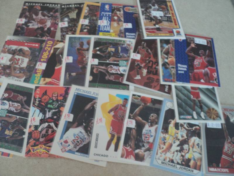 lot 126 image: 25 Michael Jordan Cards...