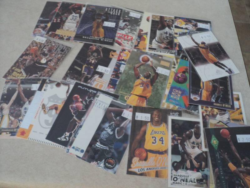 lot 127 image: 25 Shaquille ONeal Cards...
