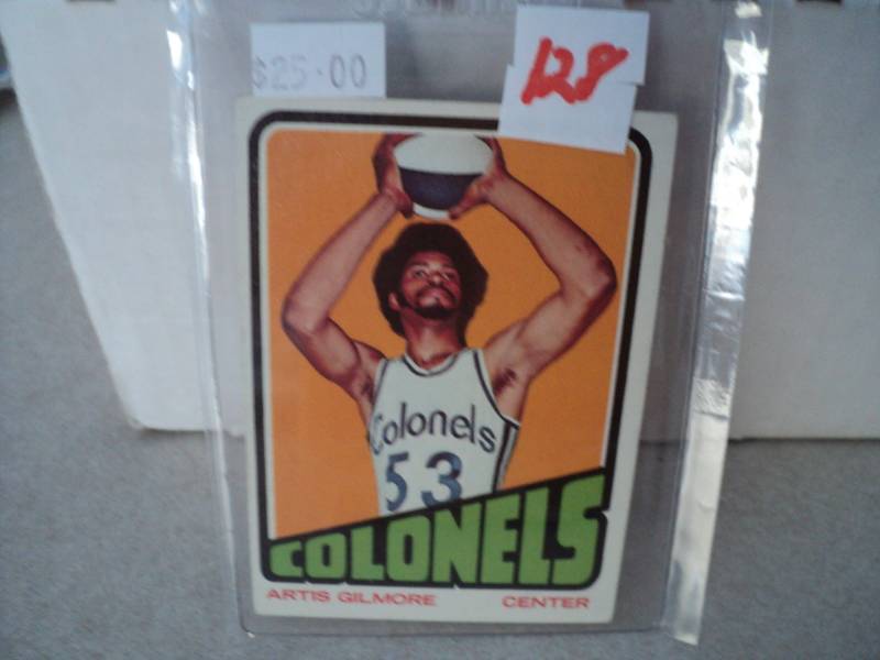 lot 128 image: 1972-73 Artis Gilmore Rookie Card...