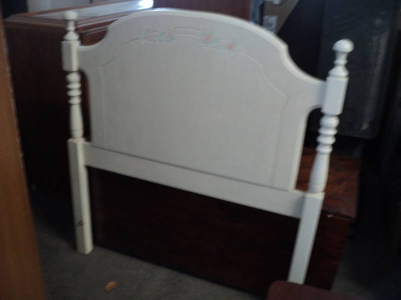 lot 146 image: Twin Headboard...