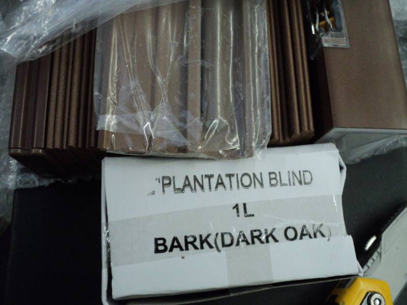 lot 169 image: 24 x 72  Dark Oak Plantation Blin...
