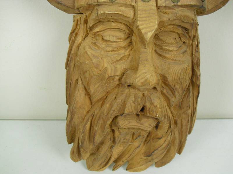 lot 3 image: Full Size Carved Wood Viking Head