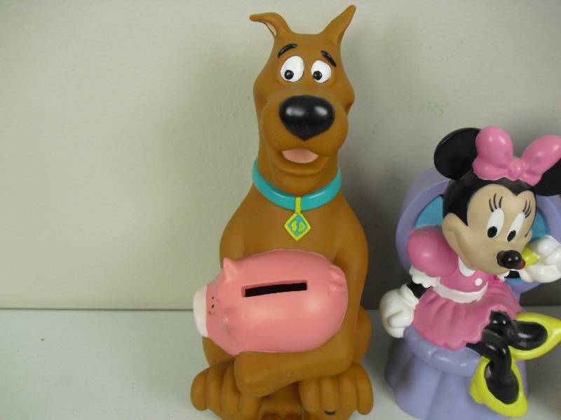 lot 27 image: Lot Of 3 Mickey Minnie Scooby Rubber Banks