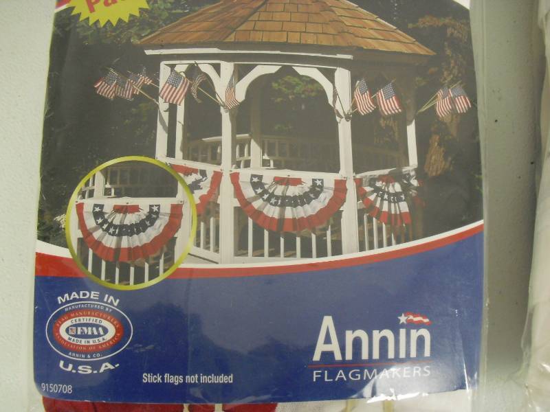lot 98 image: Lot Of 2 Twin Packs Of USA Flag Pleated Fans