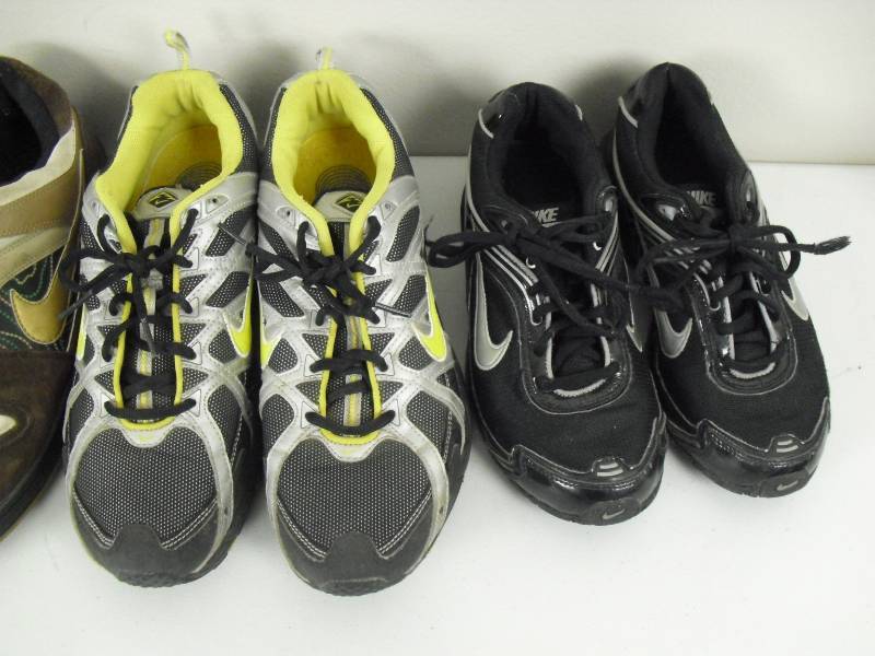 lot 104 image: 5 Pairs Used Nike Shoes Various Sizes