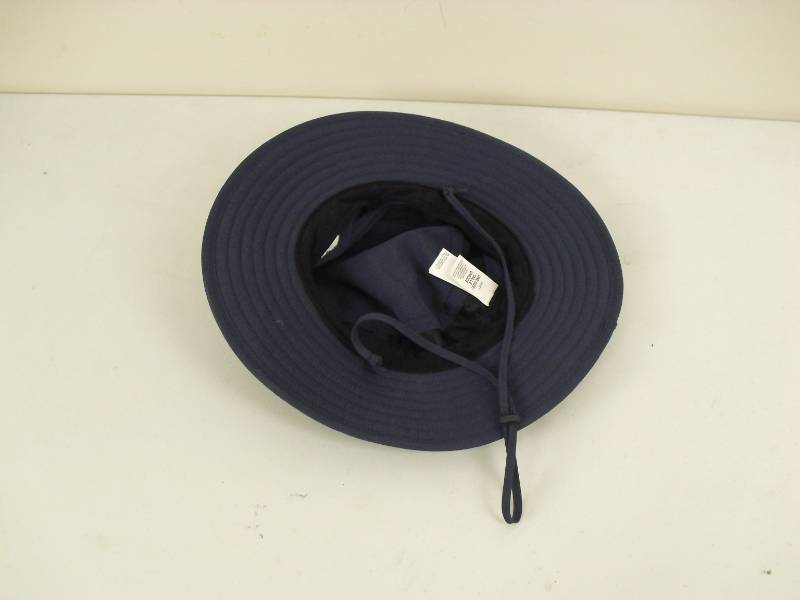 lot 147 image: The North Face Fishing Camping Hat Blue