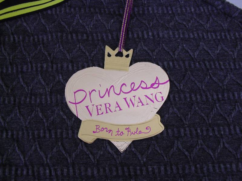 lot 148 image: Princess Vera Wang Active Ware Gym Skirt. Size Large. New With Tags.