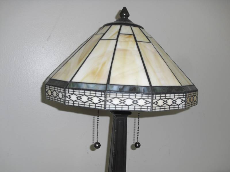lot 159 image: MissionTiffany Glass Style Lamp With Double Pull Chain