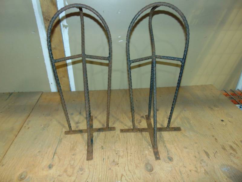 (2) Saddle Racks