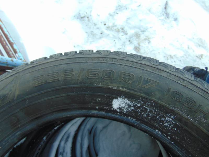 (4) Nokian 22560R17 Tires