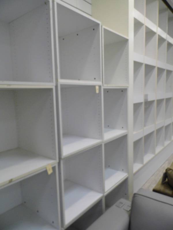 lot 112 image: Lot of Wooden Cubes