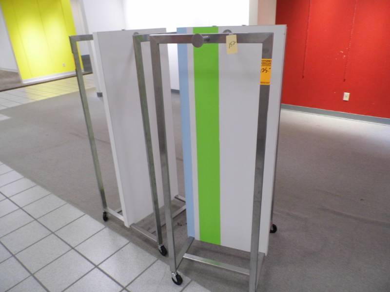 lot 152 image: Lot of 2 Rolling Displays
