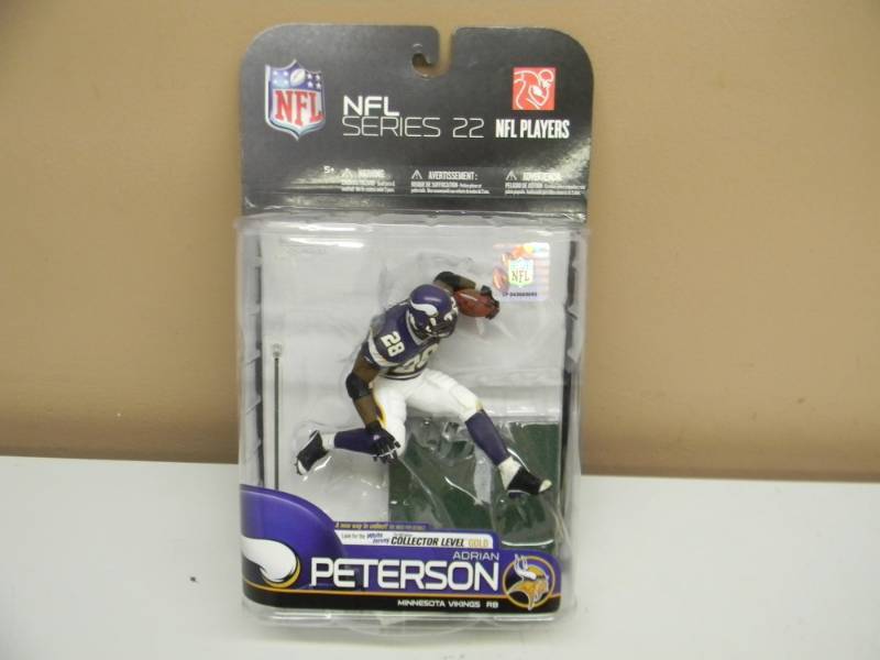 ADRIAN PETERSON NFL PLAYERS, NFL SERIES 22 ADRIAN PETERSON FIGURE - NEW IN BOX - SEE PICTURES