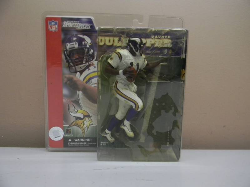 McFarlane Toys NFL Sports Picks Action Figure 2-Pack Peyton Manning & Eli Manning