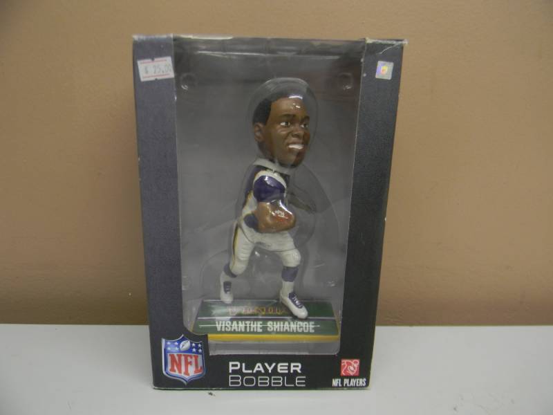 RARE - MINNESOTA VIKINGS NFL PLAYER BOBBLE VISANTHE SHIANCOE - NEW IN BOX - SEE PICTURES