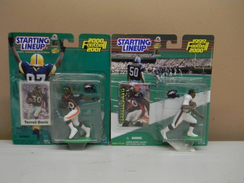 19992000 & 20002001 TERRELL DAVIS- Starting Lineup - DENVER BRONCOS - NEW IN BOX - SEE PICTURES