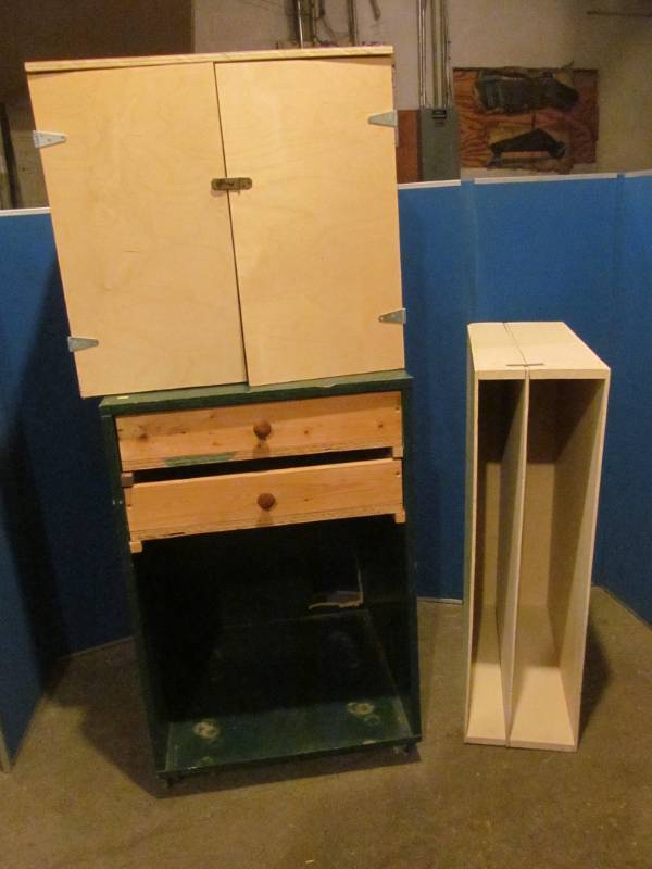 lot 41 image: cabinet