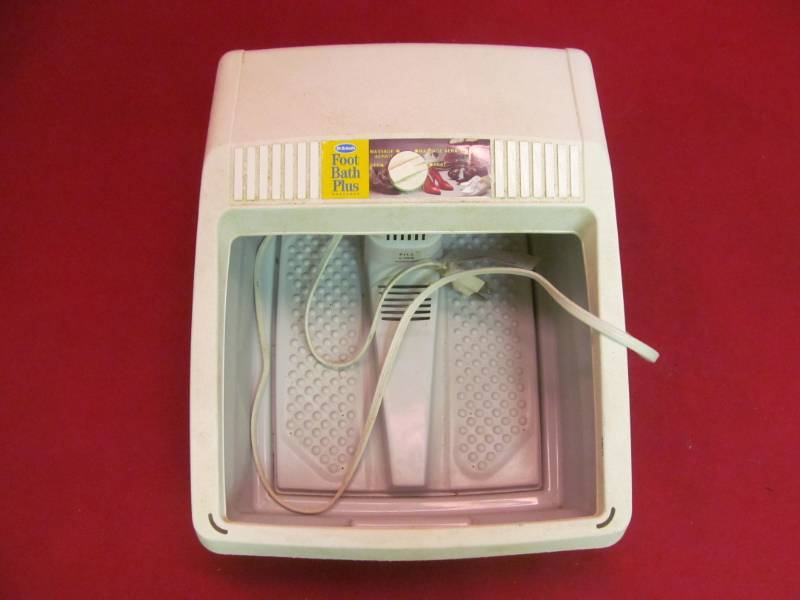 lot 60 image: foot massage