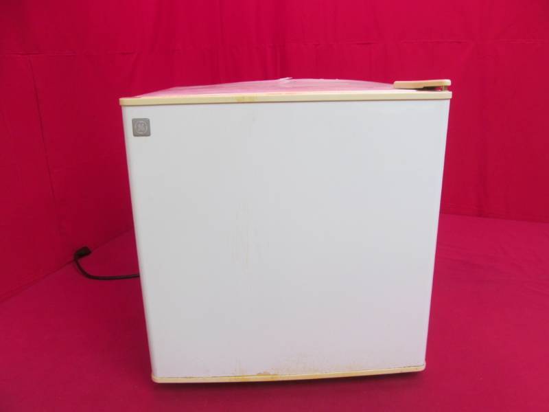 lot 104 image: appliance