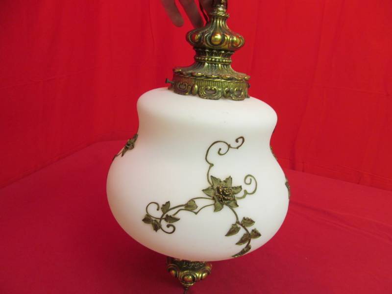lot 183 image: vintage hanging light