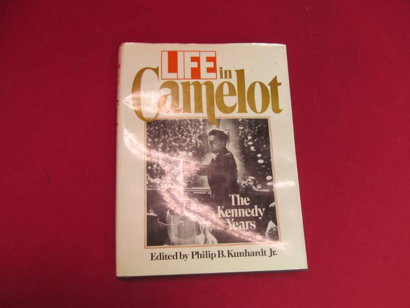 lot 122 image: Camelot book