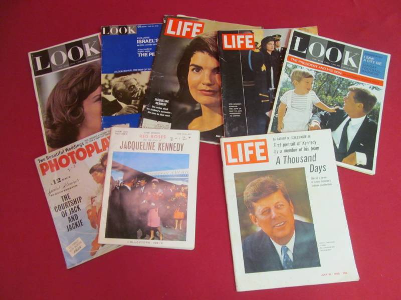 lot 127 image: vintage magazine