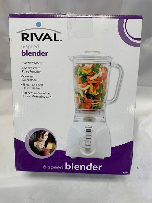 lot 17 image: Rival 350 Watt Blender
